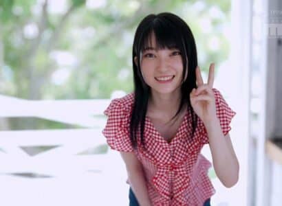 Em nhân viên quán cơm 18 tuổi nghỉ việc sang đóng JAV còn ngại ngùng trước máy quay - JAV HD Video | Javhay