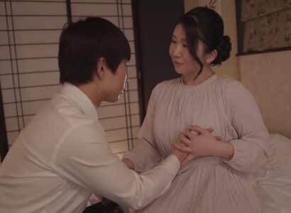 Watch Món quà bất ngờ của mẹ kế cho cậu con trai vừa mới tốt nghiệp ra trường in HD Món quà bất ngờ của mẹ kế cho cậu con trai vừa mới tốt nghiệp ra trường - JAV HD Video | Javhay