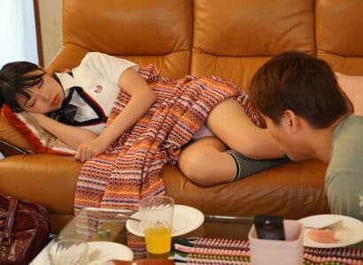 Watch Chàng trai trộm nhìn quần lót em gái người yêu đang ngủ thì bị phát hiện in HD Chàng trai trộm nhìn quần lót em gái người yêu đang ngủ thì bị phát hiện - JAV HD Video | Javhay